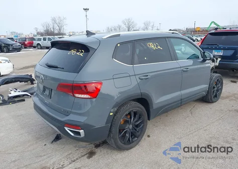 2022 Volkswagen Taos 1.5T Se из США, поврежденный, VIN 3VVLX7B21NM027035